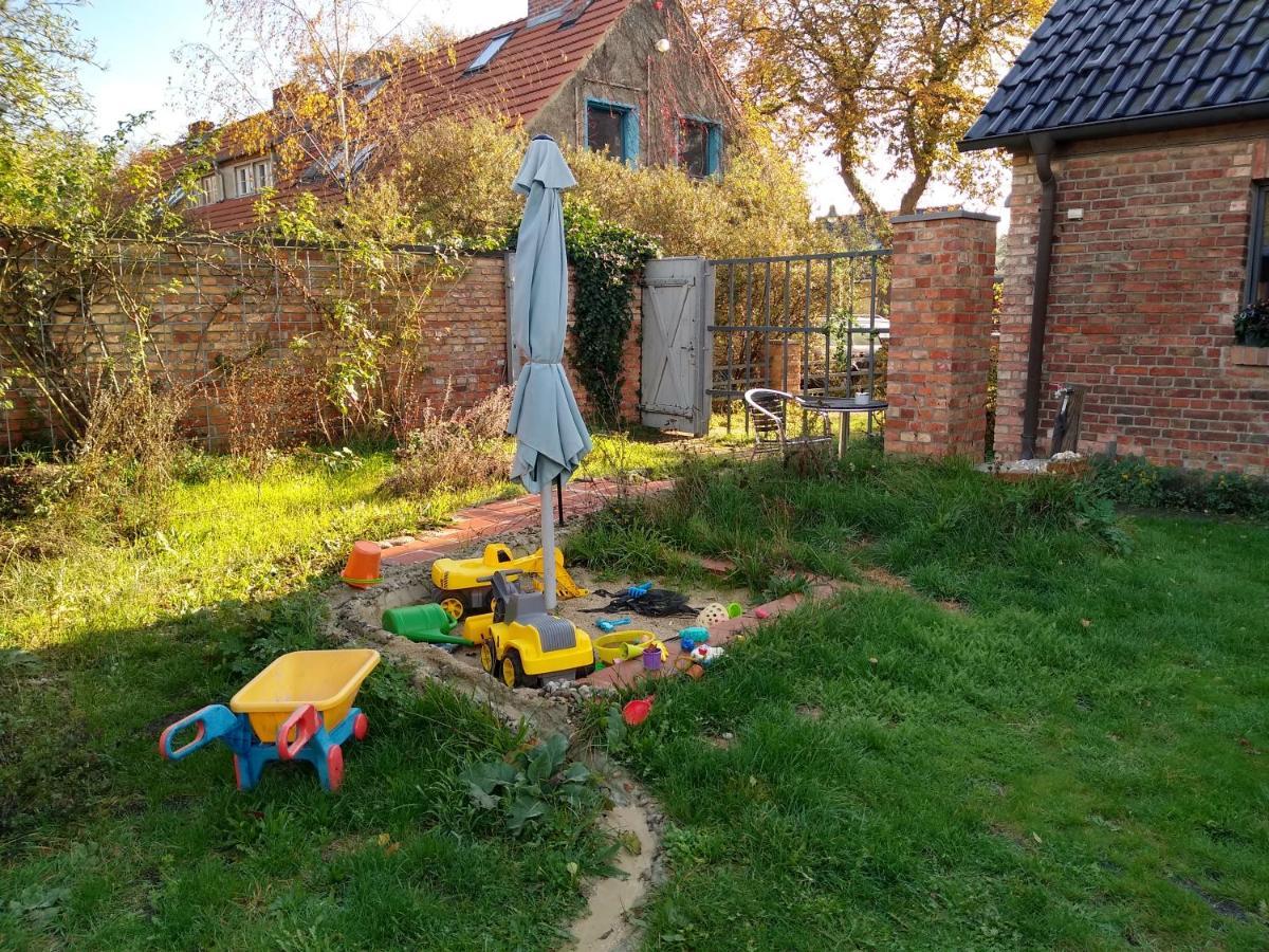 אנגרמונד Grosse Wohnung / Haushaelfte In Peetzig Am See מראה חיצוני תמונה